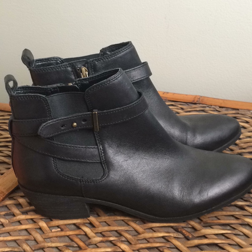 Sam Edelman Pacific Black Leather Ankle Booties